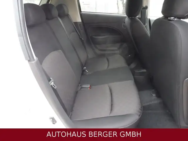 Mitsubishi Space Star view 10