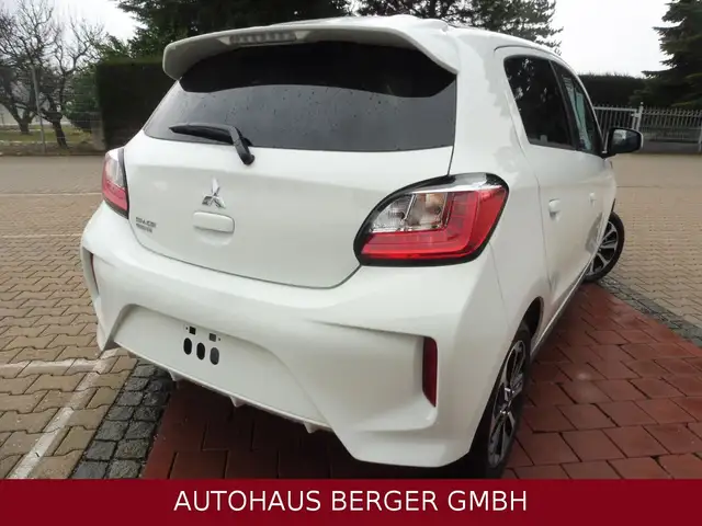 Mitsubishi Space Star view 6