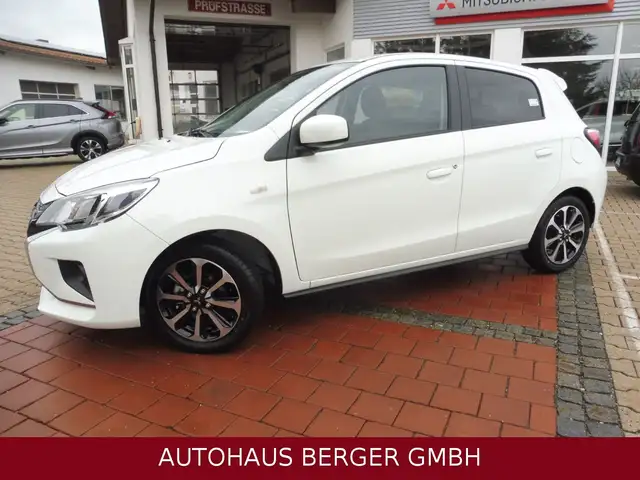 Mitsubishi Space Star view 4