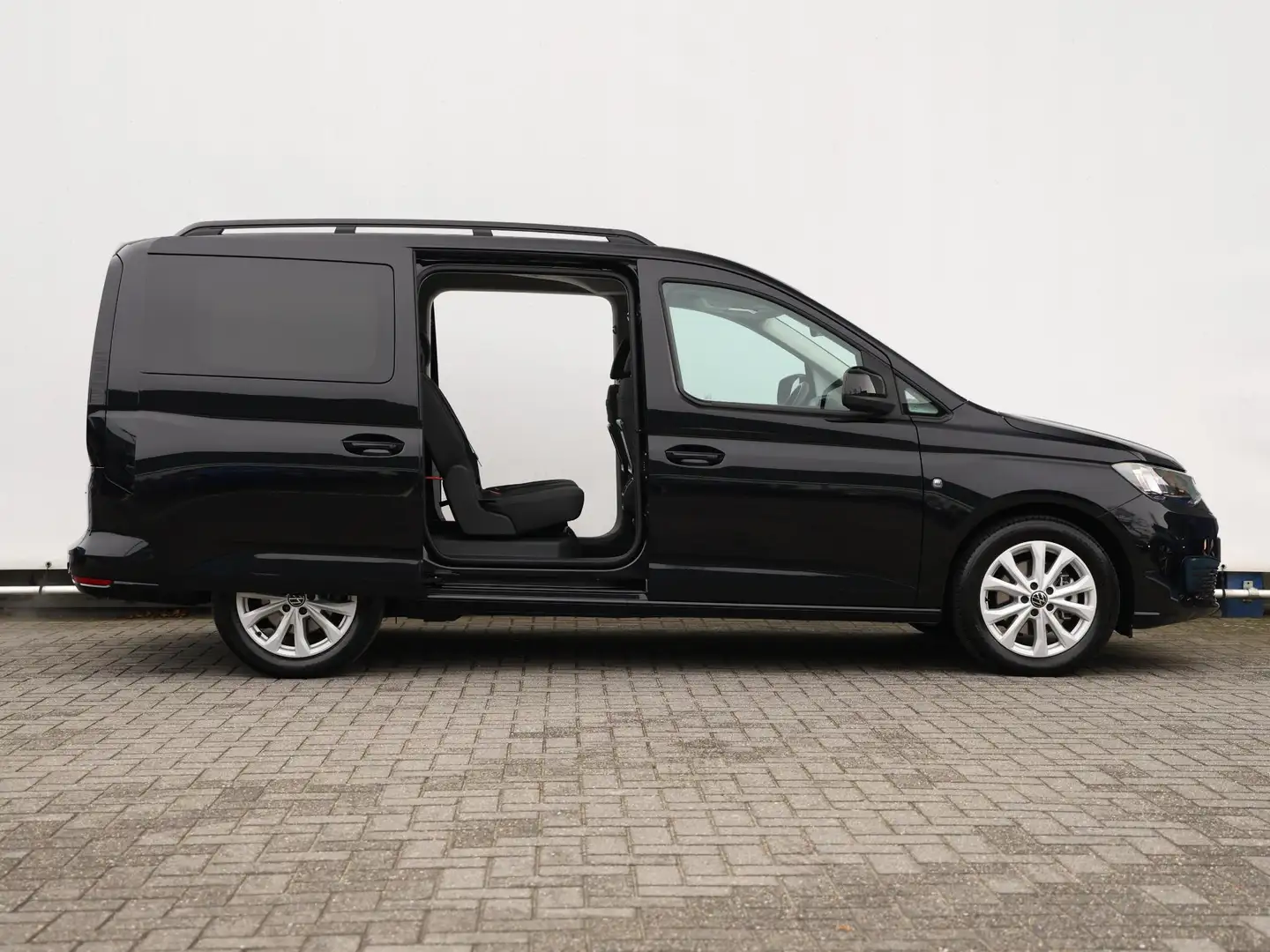 Volkswagen Caddy Maxi 1.5 TSI Hybride Life 115PK DSG | 7 Persoons | Zwart - 2