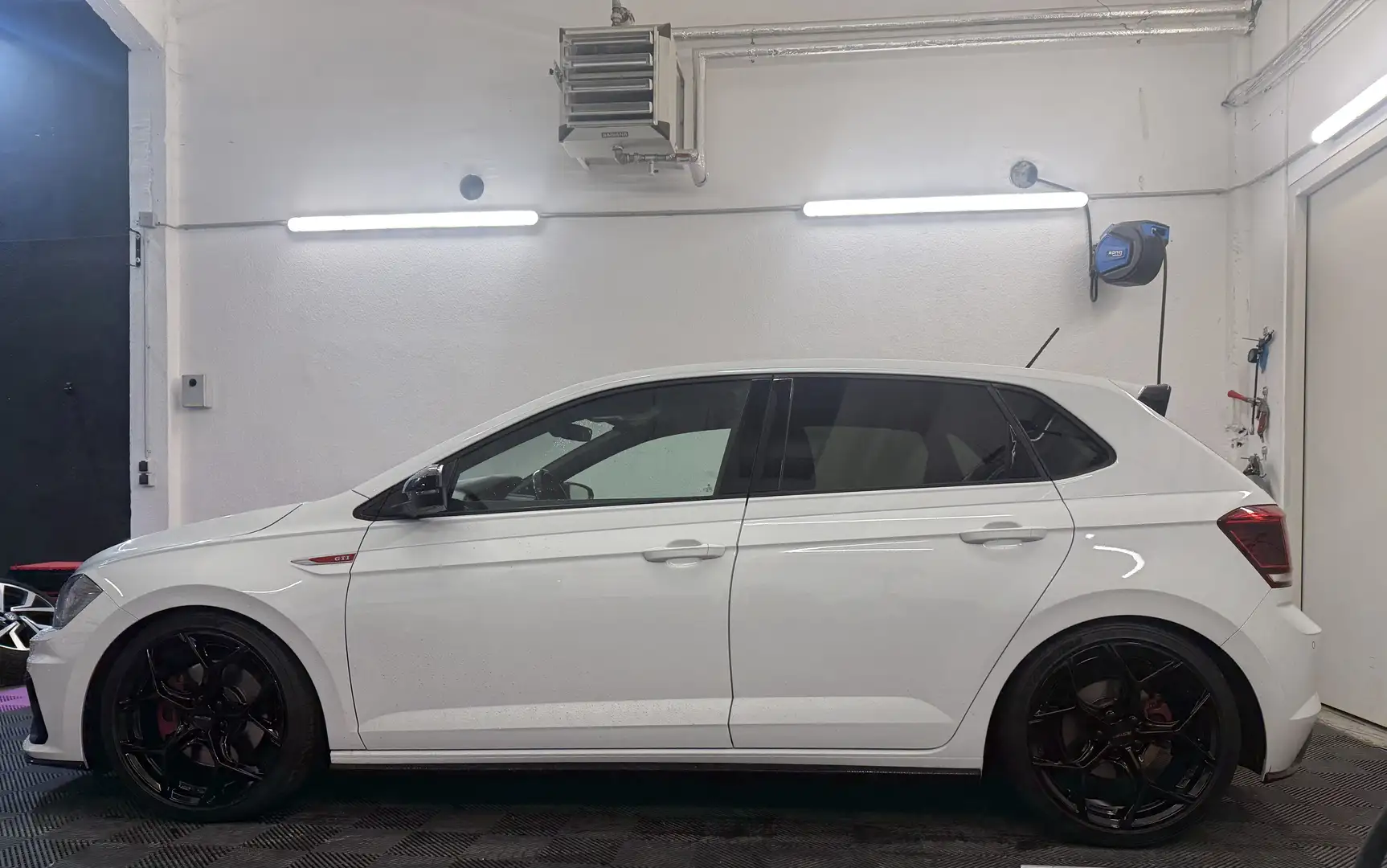 Volkswagen Polo GTI 2,0 TSI Weiß - 1
