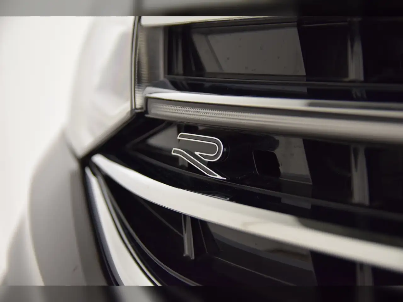 Volkswagen Tiguan Allspace R-Line 2,0 l TDI 7-Gang-DSG 12