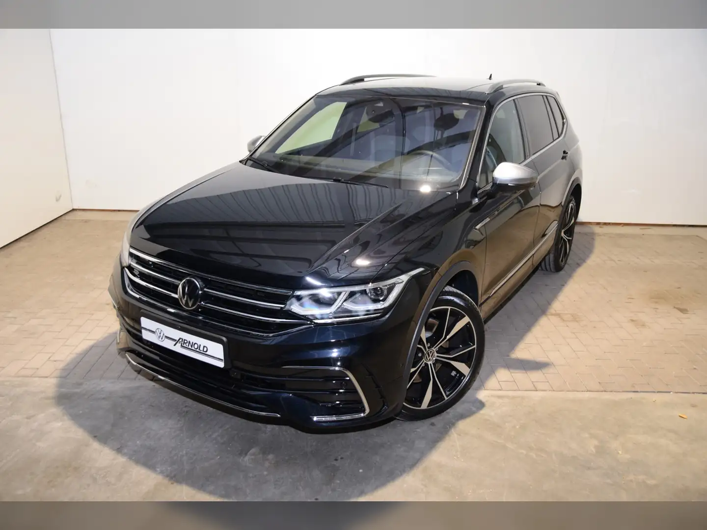 Volkswagen Tiguan Allspace R-Line 2,0 l TDI 7-Gang-DSG Schwarz - 2