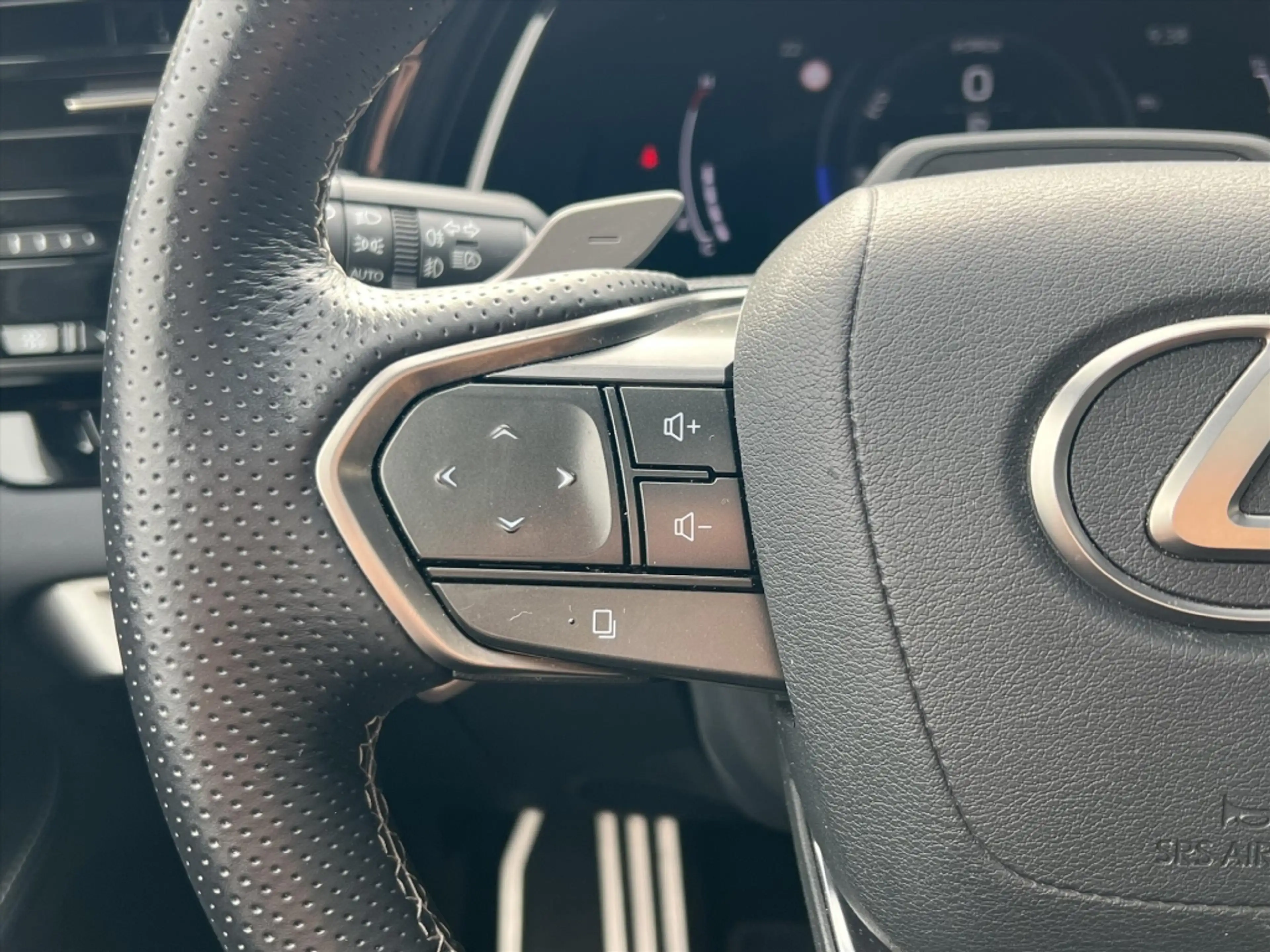 Lexus RX 500h Turbo 371pk AWD F Sport Line | Panoramadak, 21 inc — photo 21