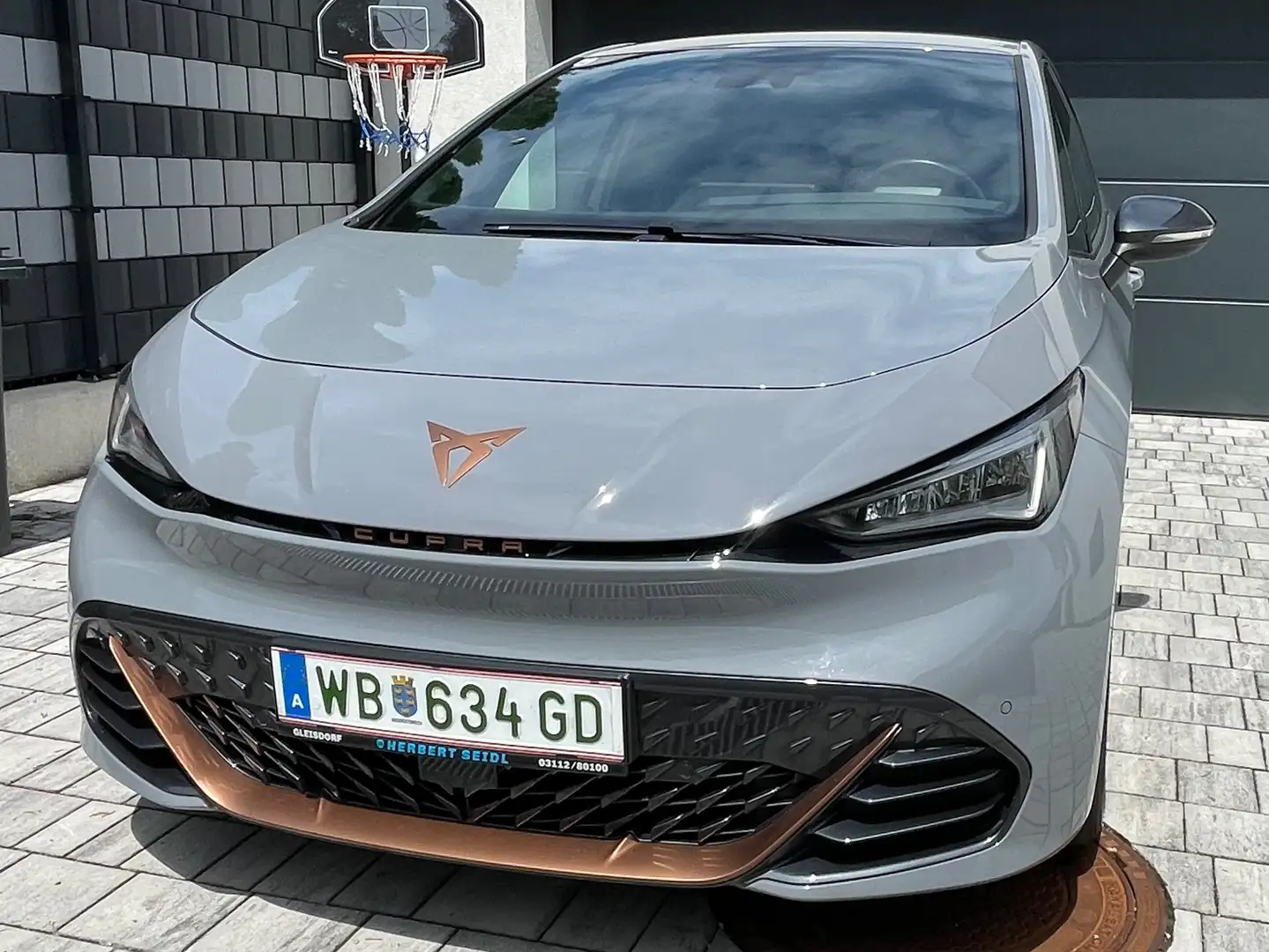 CUPRA Born Born 58kWh Grau - 2