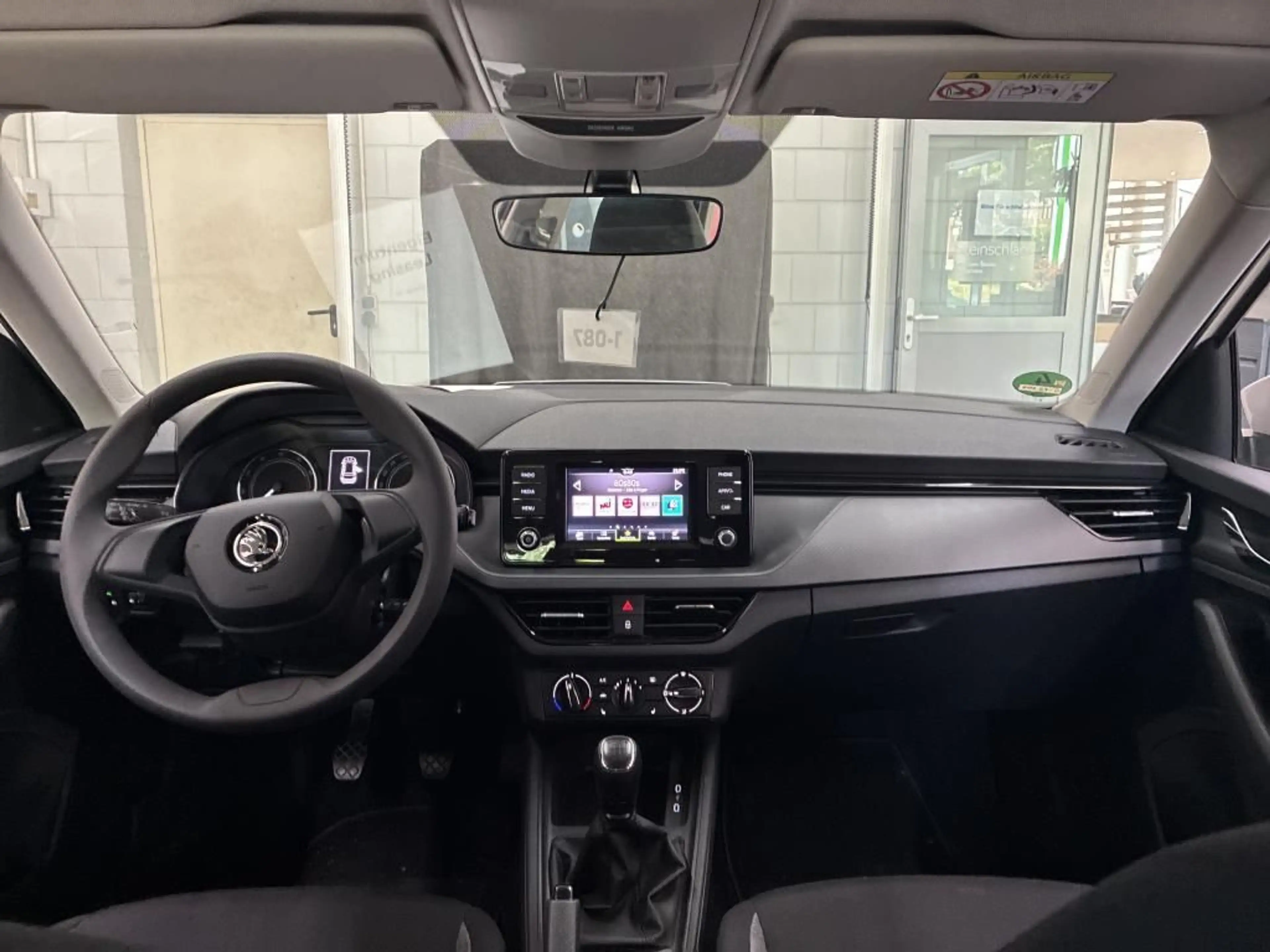 Skoda Kamiq Active/PDC/SHZ/LED/ALU/16ZOLL/SMARTLINK — photo 9