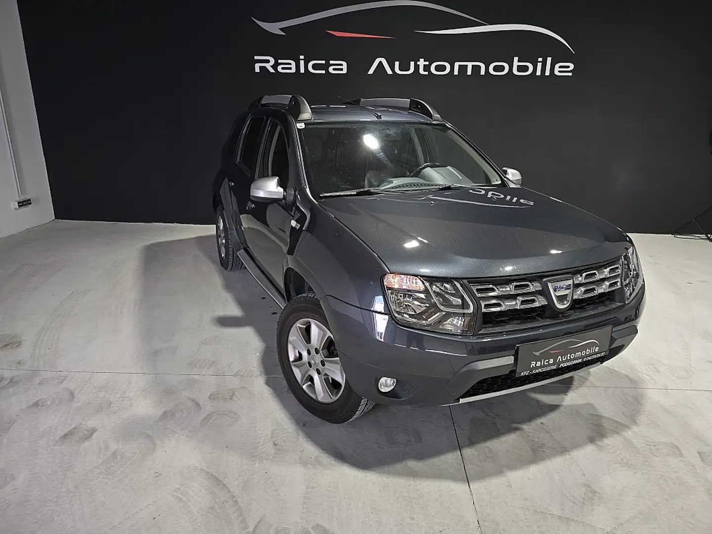 Dacia Duster Supreme dCi 110 4WD Grau - 1