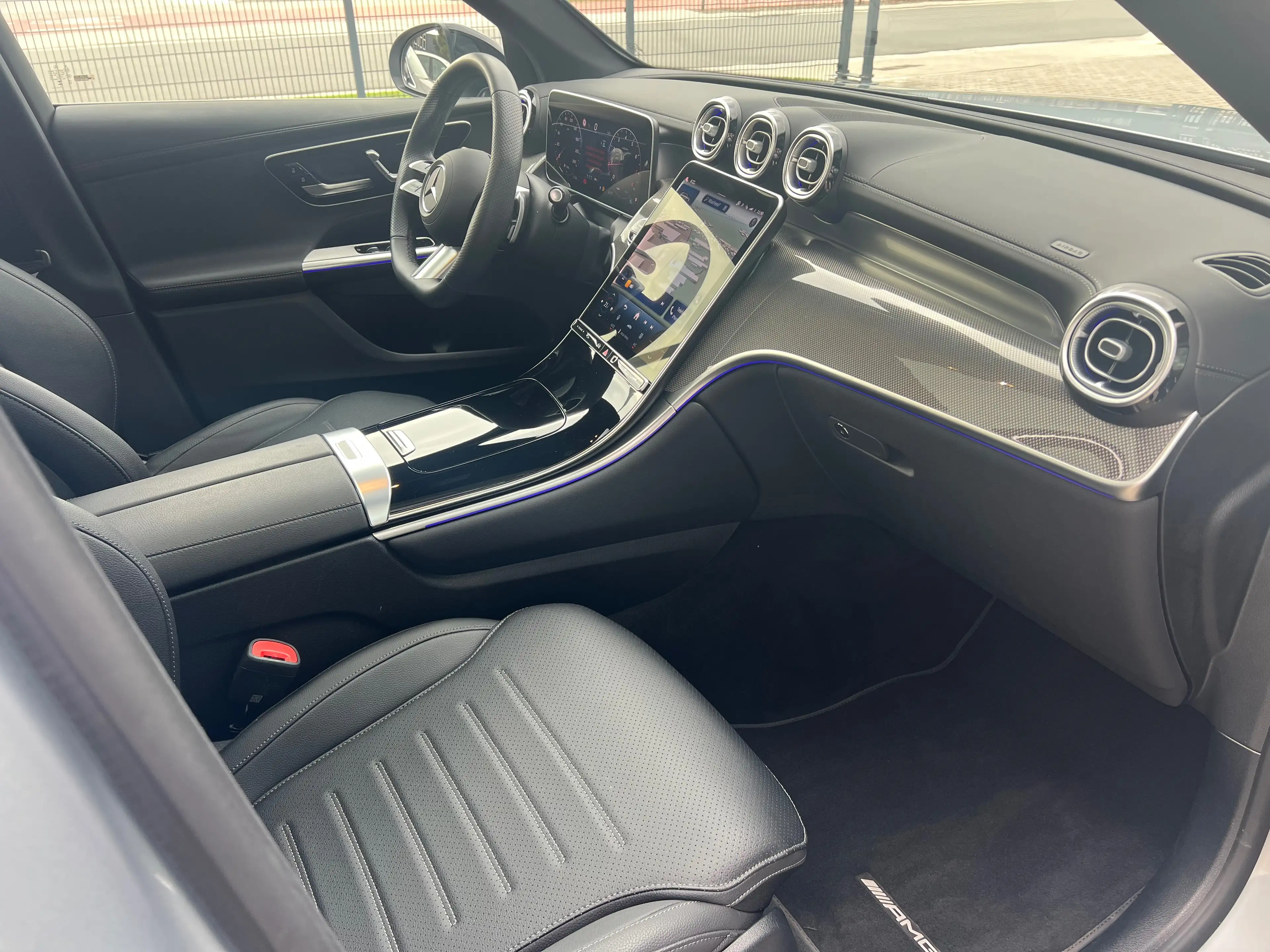 Mercedes-Benz GLC 200 200 AMG-Line * Nightpakket * Digital Light * Pano dak * Trekhaak * Keyless Go * — photo 11