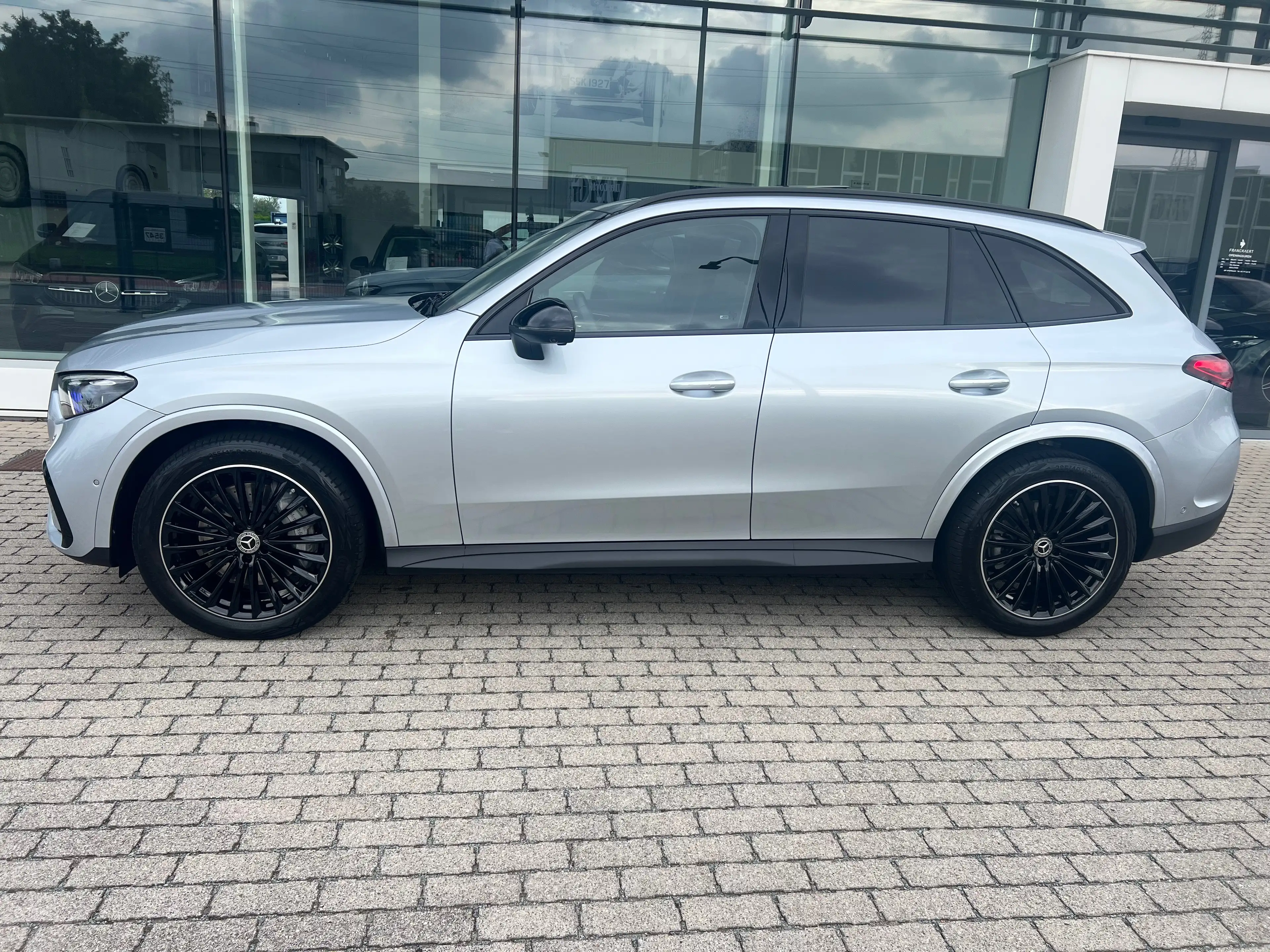 Mercedes-Benz GLC 200 200 AMG-Line * Nightpakket * Digital Light * Pano dak * Trekhaak * Keyless Go * — photo 5