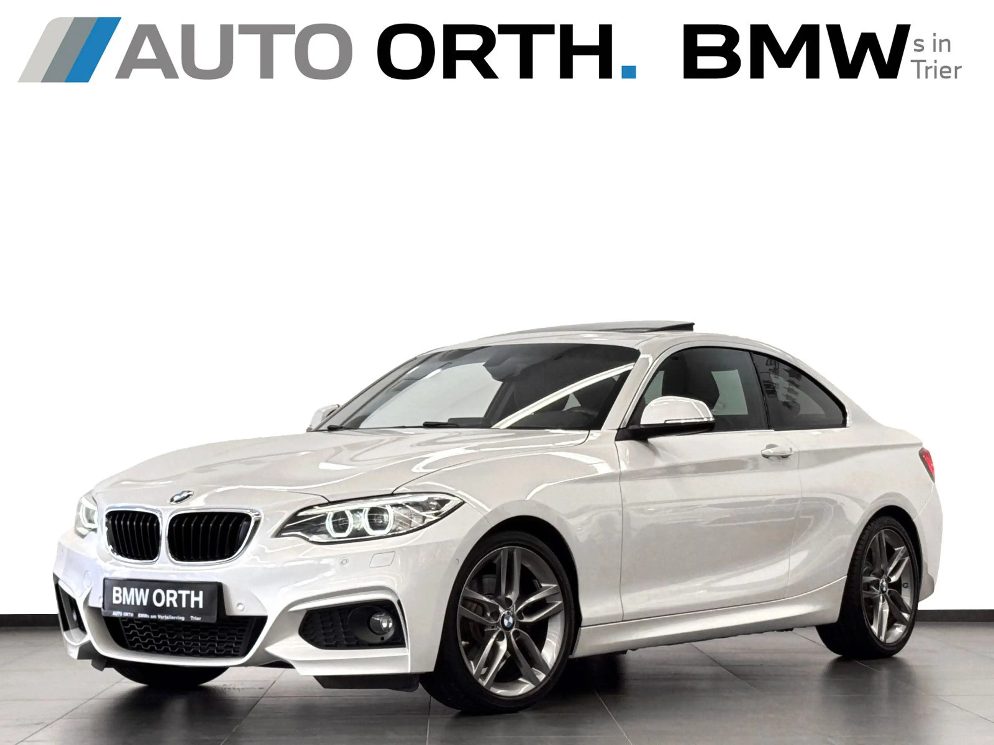 BMW 220 i Coupé SP-AUT. M-SPORT NAVI XEN SD HIFI CAM