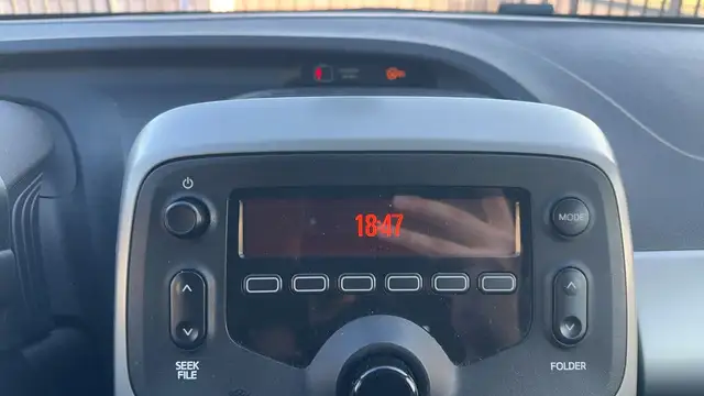 Citroen C1 view 13
