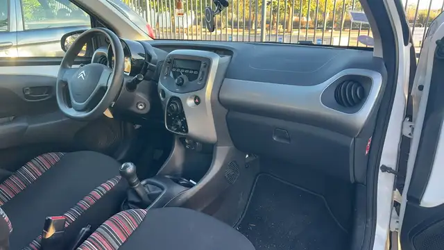 Citroen C1 view 10