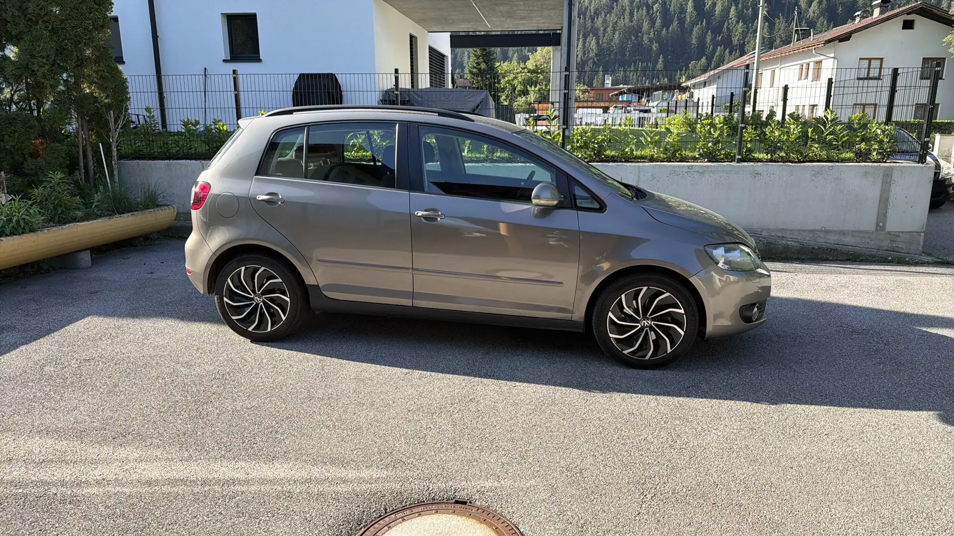 Volkswagen Golf Plus Golf Plus Comfortline BMT 1,6 TDI DPF Comfortline Braun - 1