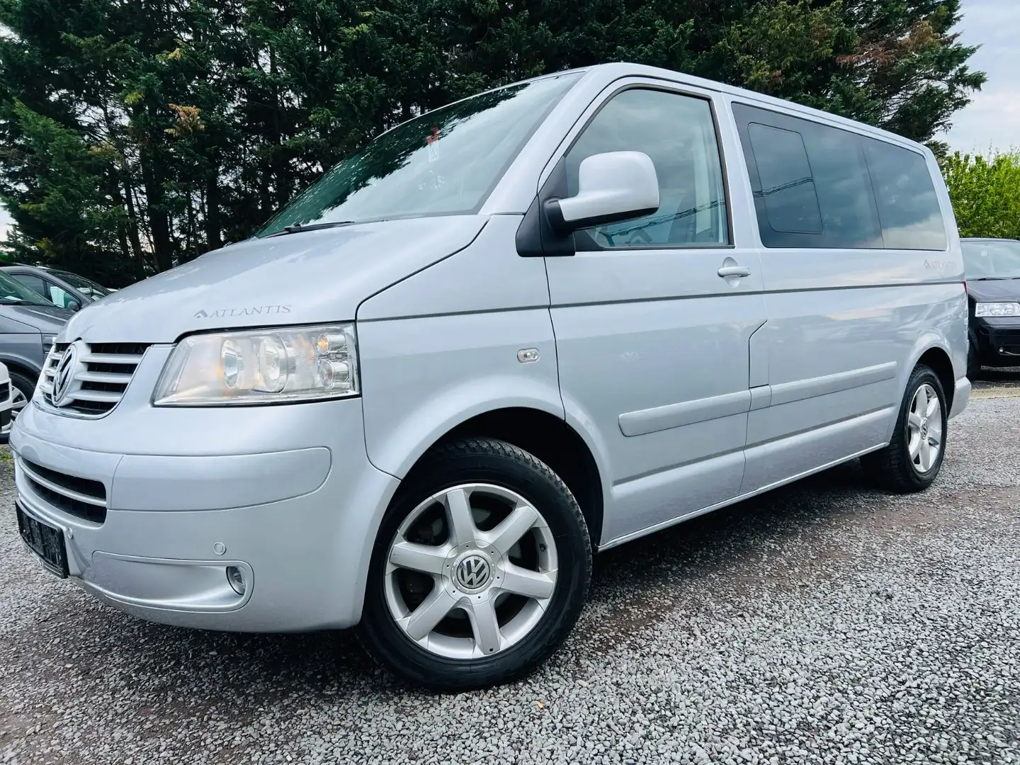 Volkswagen T5 Multivan Atlantis/AHK/Tisch/Bett/Scheckheft Argent - 1