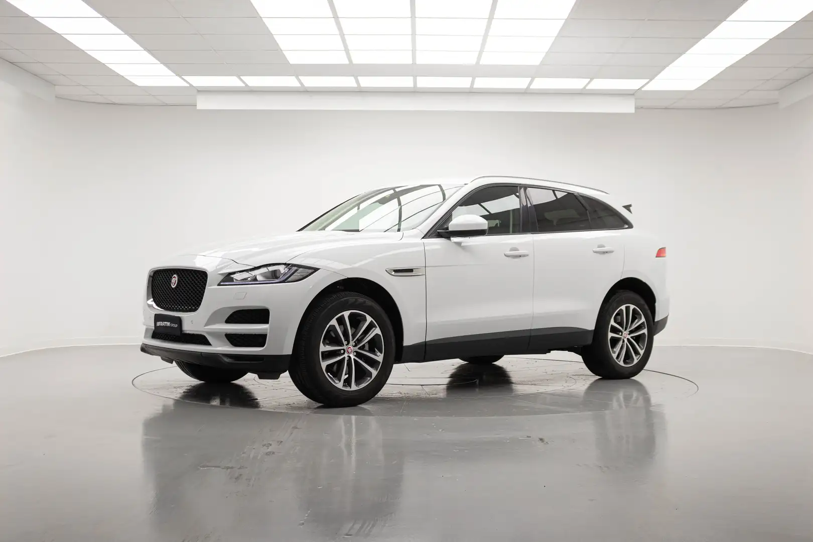 Jaguar F-Pace 2.0 D 180 CV AWD AUT. PRESTIGE Blanc - 1