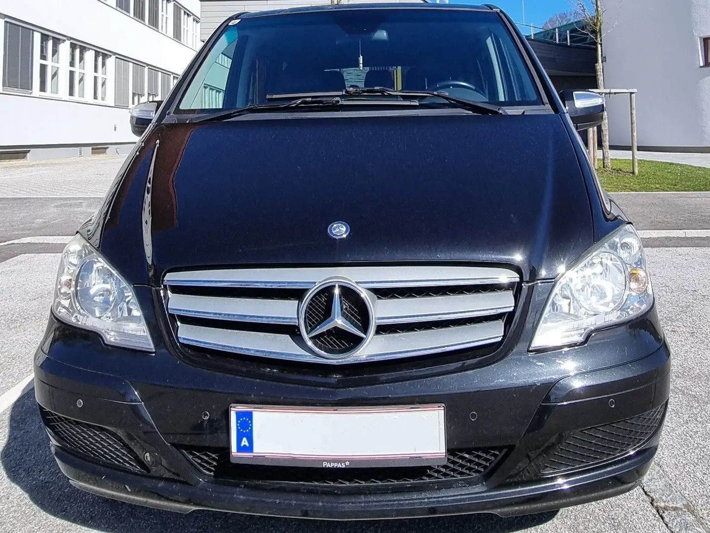 Mercedes-Benz Viano Viano Trend lang 2,2 CDI BlueEfficiency Aut. Чорний - 2