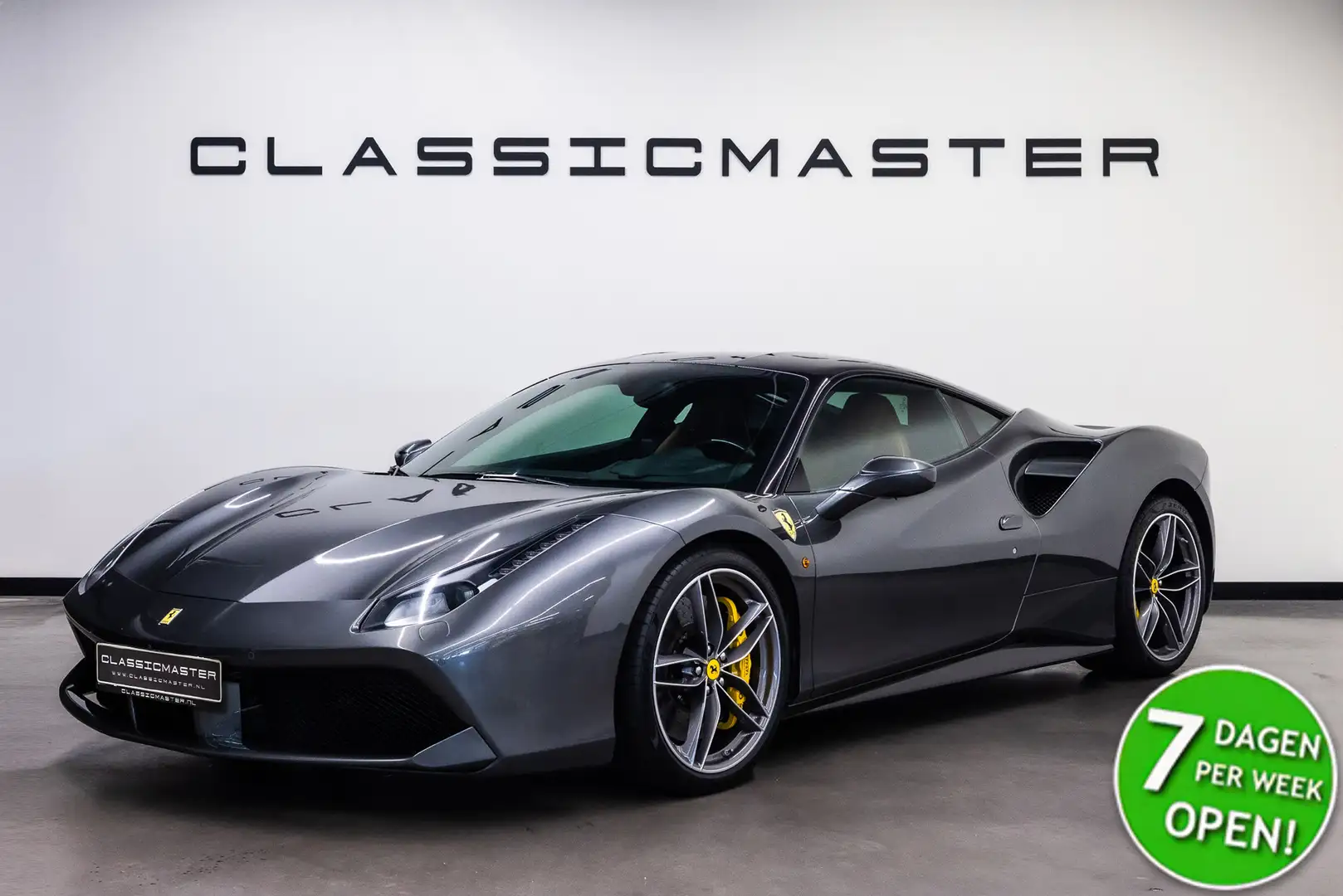 Ferrari 488 3.9 GTB HELE Dealer auto Šedá - 1