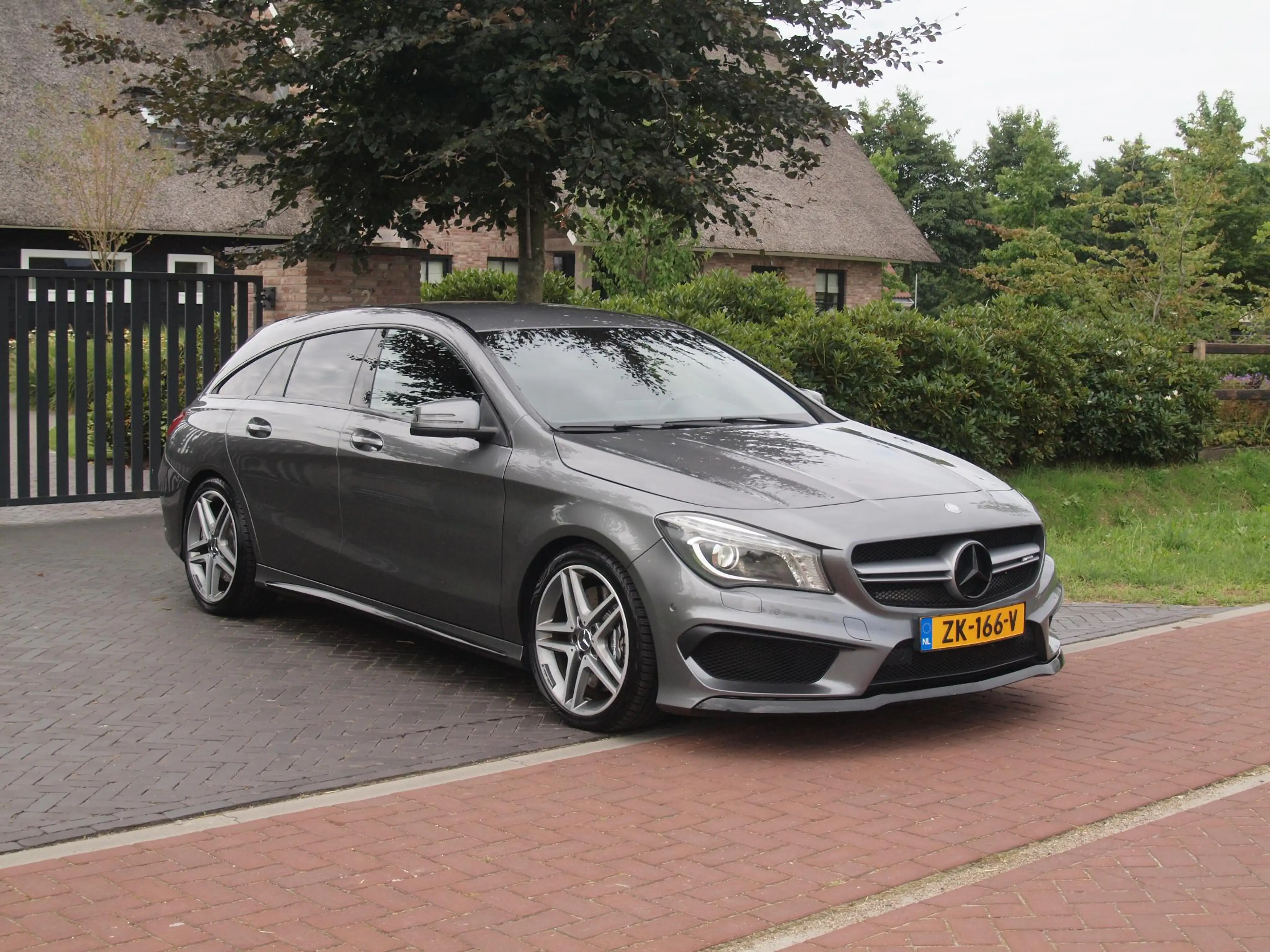 Mercedes-Benz CLA 45 AMG Shooting Brake 4MATIC | 380 PK | Elektrisch bedien — photo 4
