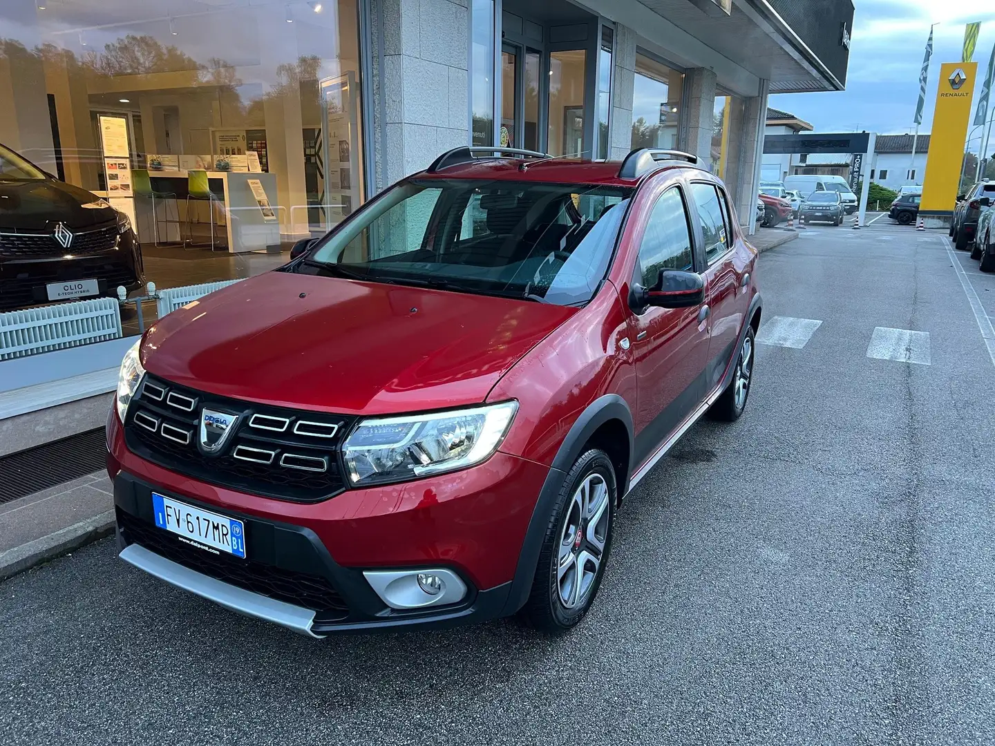 Dacia Sandero Sandero Stepway 0.9 tce turbo Comfort Gpl s Red - 1