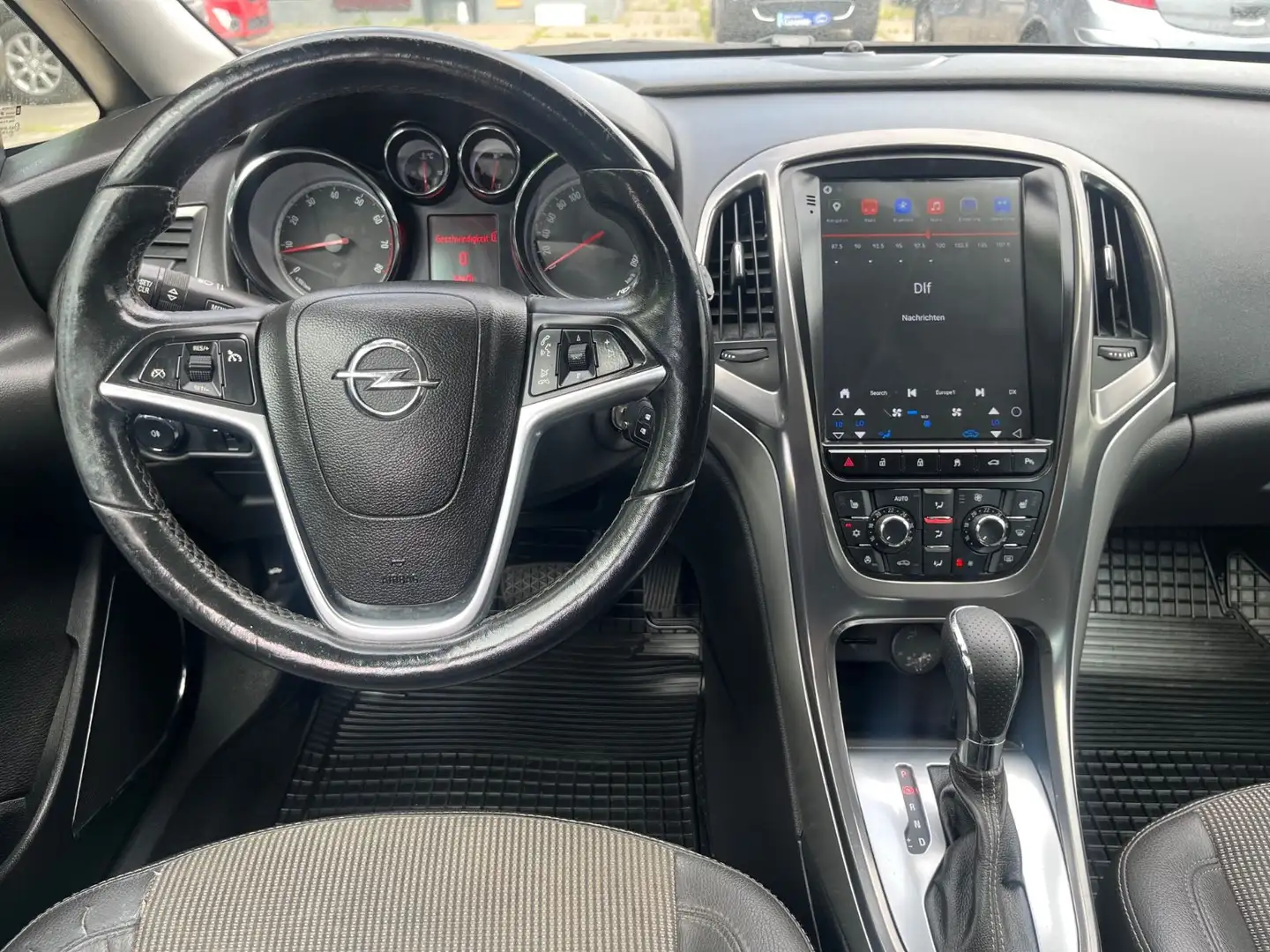 Opel Astra J Lim. 5-trg. Innovation ,Tüv neu Zwart - 2