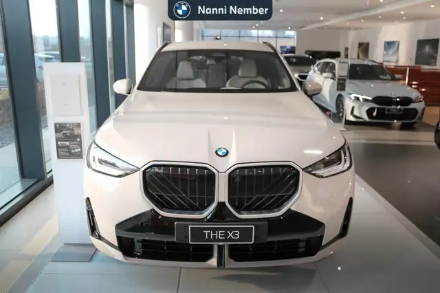 BMW X3 view 2