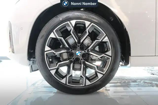 BMW X3 view 7