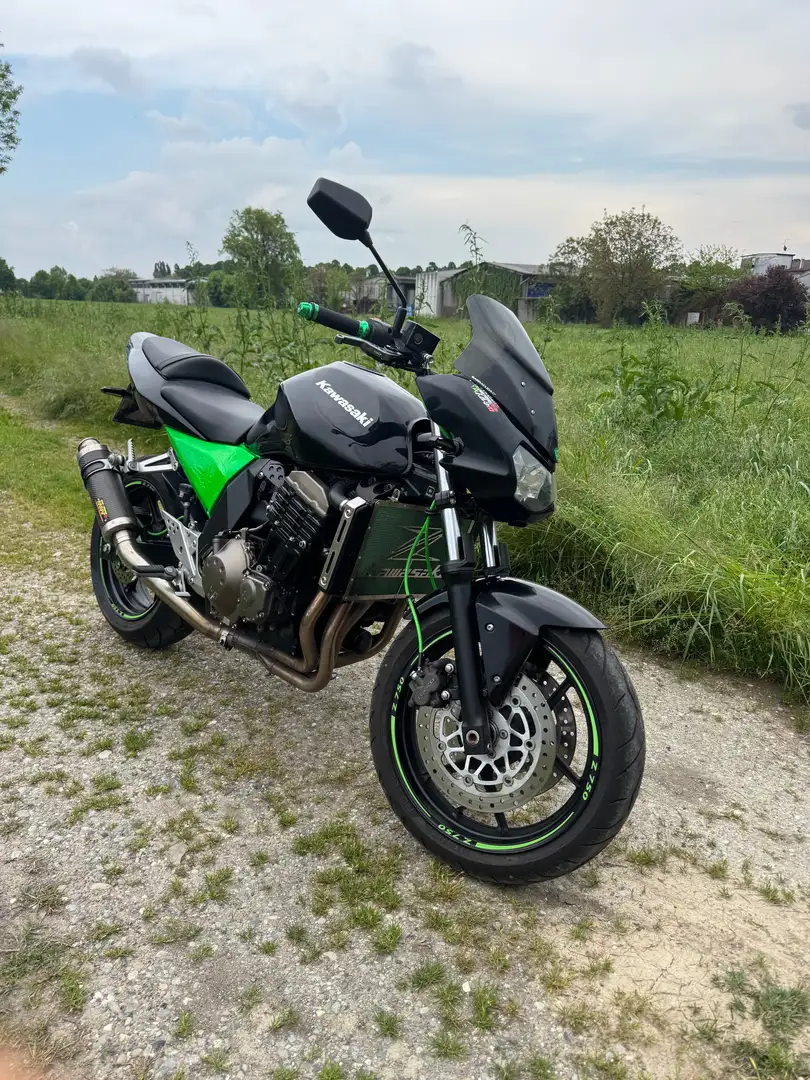Kawasaki Z 750 Negru - 1