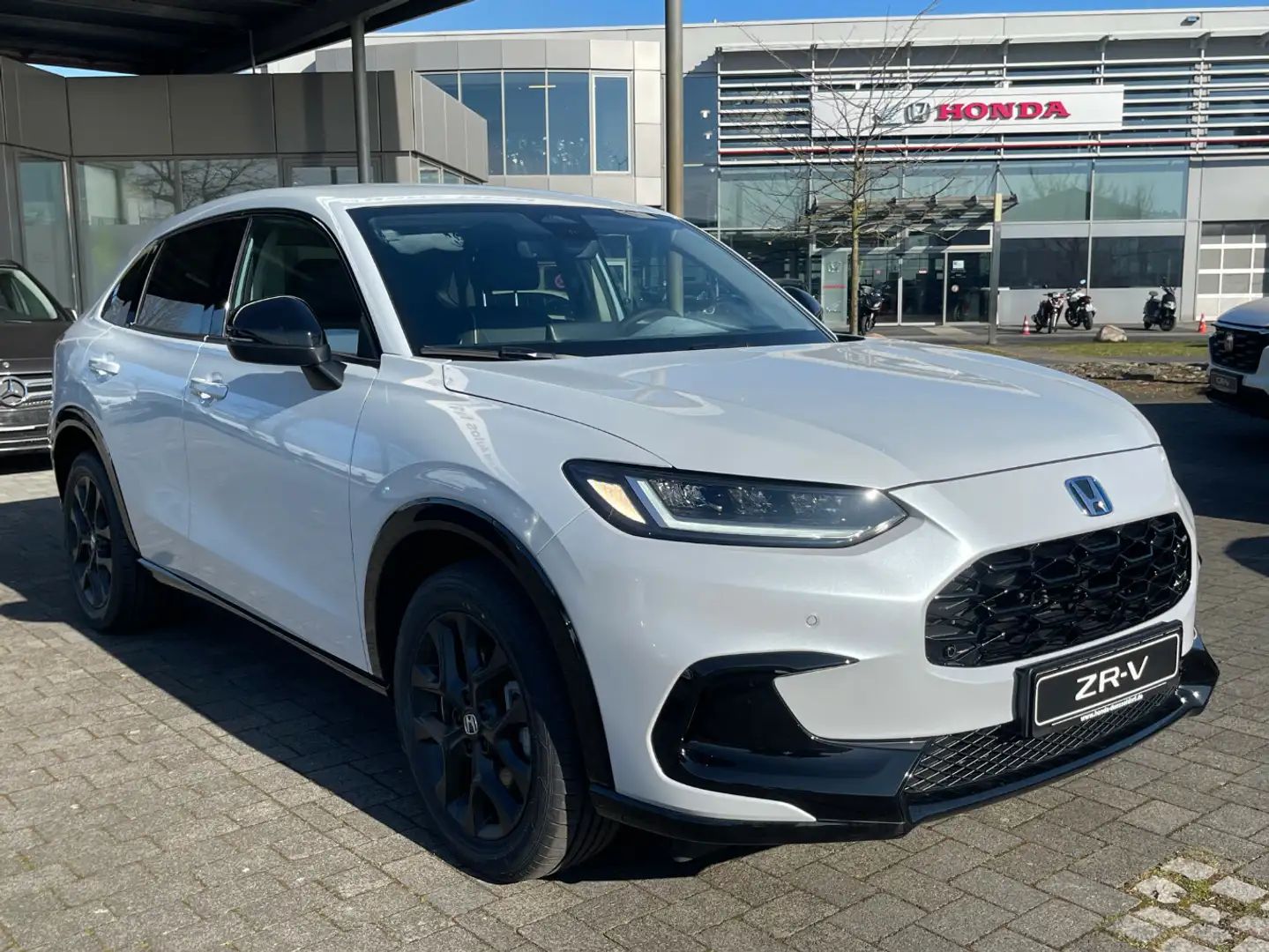 Honda ZR-V e:HEV Sport|Navi|RFK|TWA Белый - 1