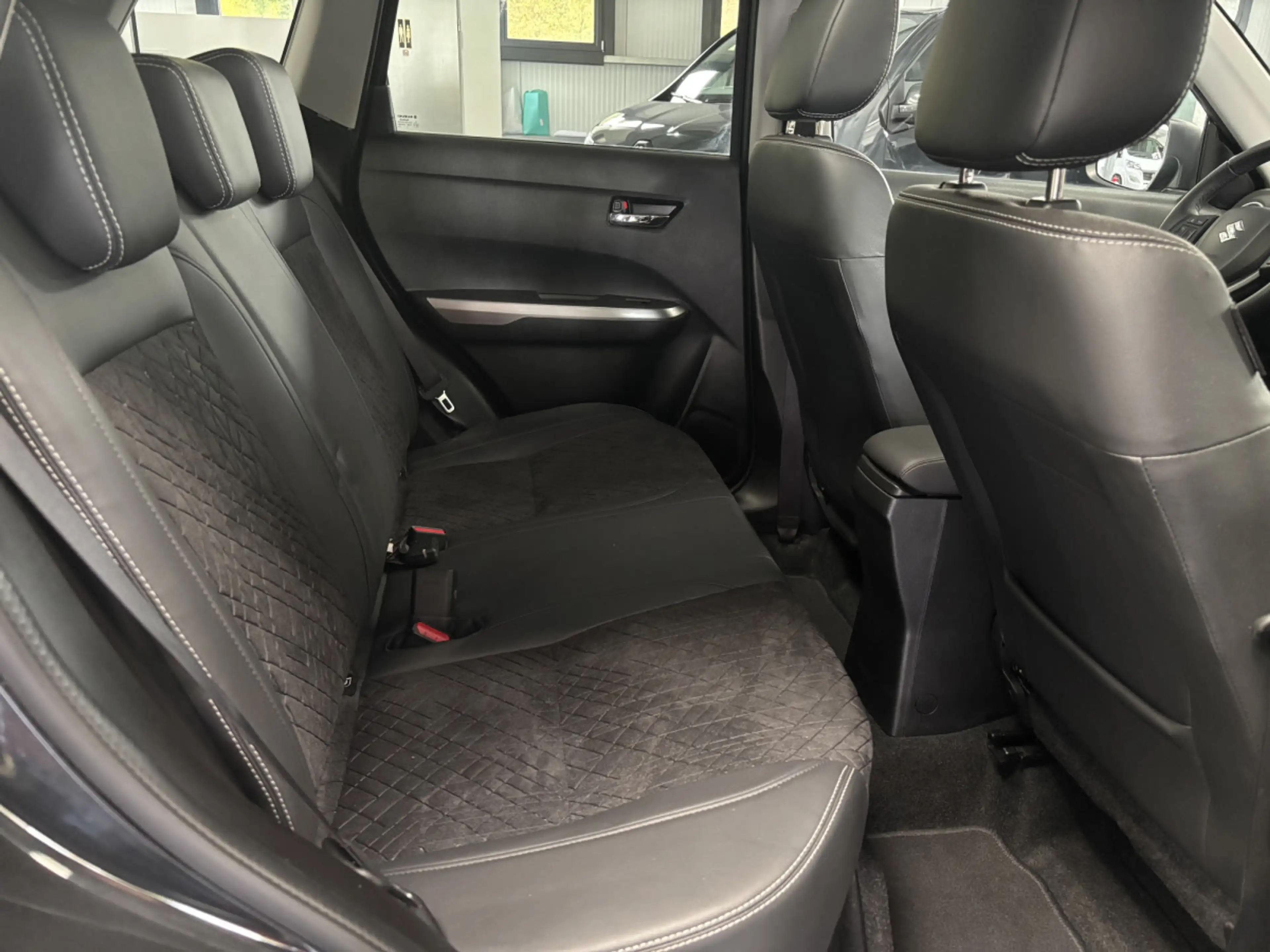 Suzuki Vitara 1.4 AllGrip GLX AT — photo 13