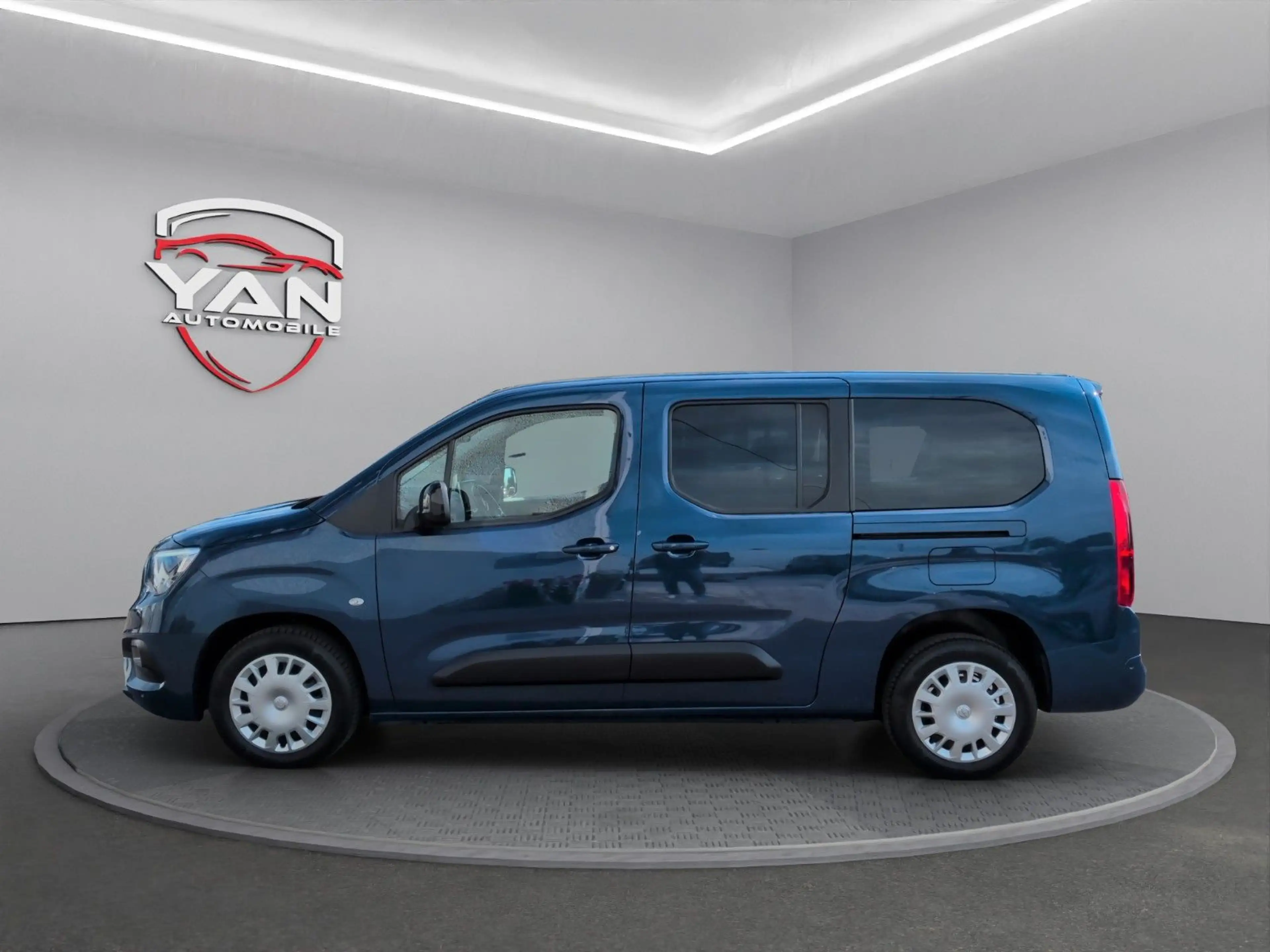 Opel Combo Life 1.5 XL/L2 *Kamera*Klimaauto*Webasto* — photo 9