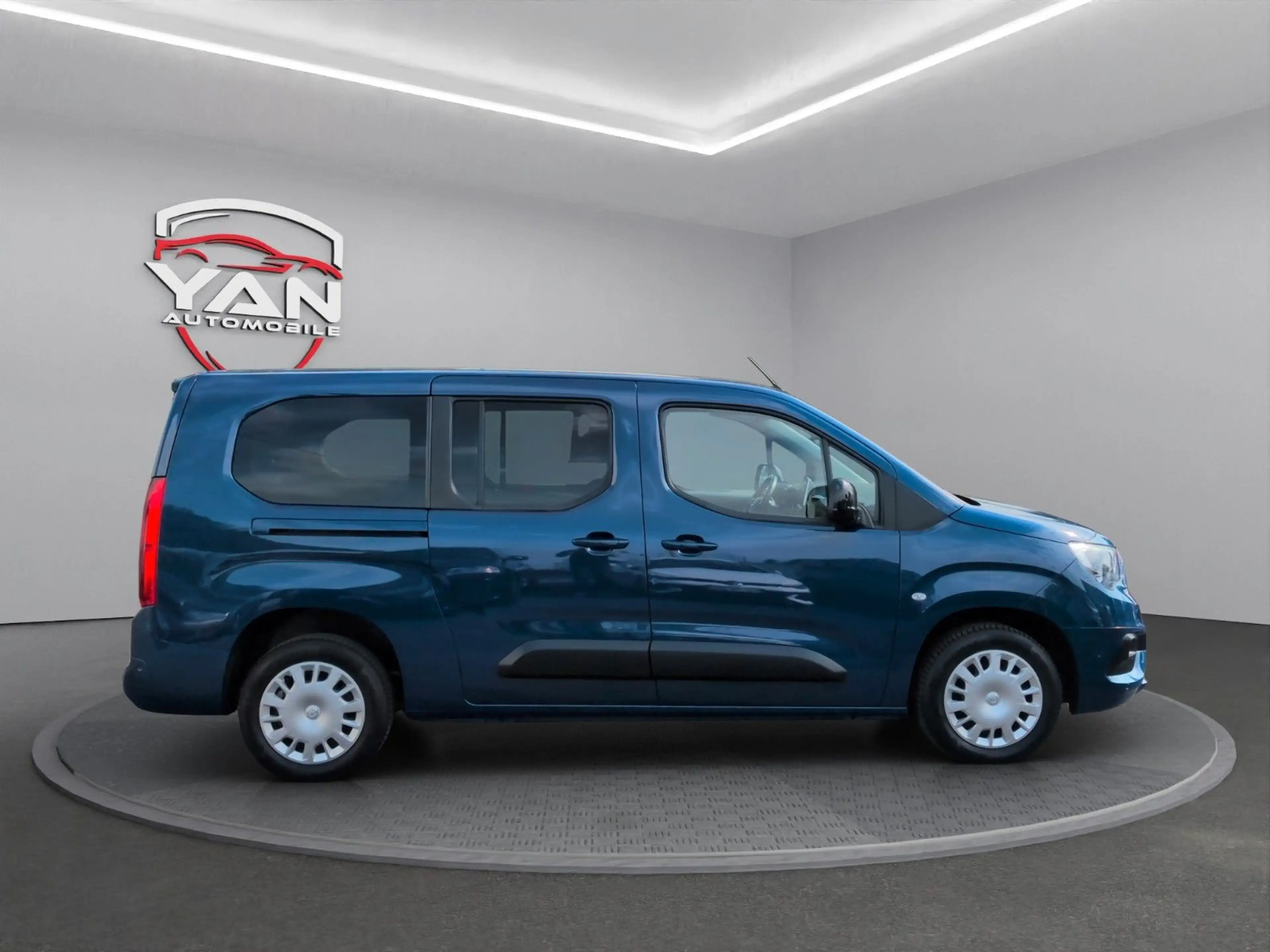 Opel Combo Life 1.5 XL/L2 *Kamera*Klimaauto*Webasto* — photo 5