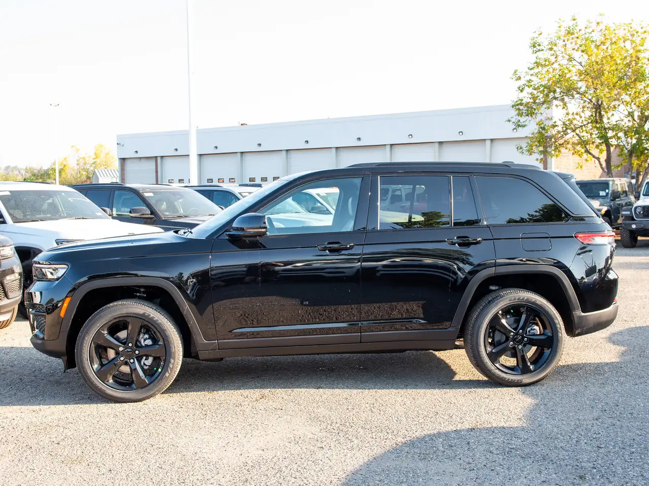 Jeep Grand Cherokee снимка Jeep Grand Cherokee