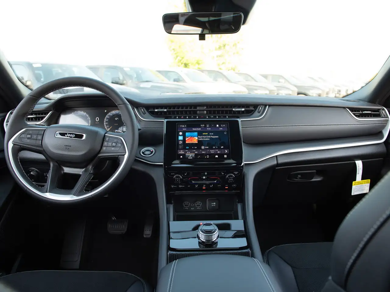 Jeep Grand Cherokee снимка Jeep Grand Cherokee