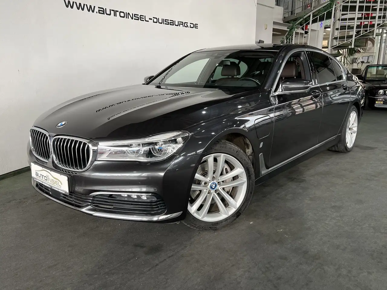 BMW 740