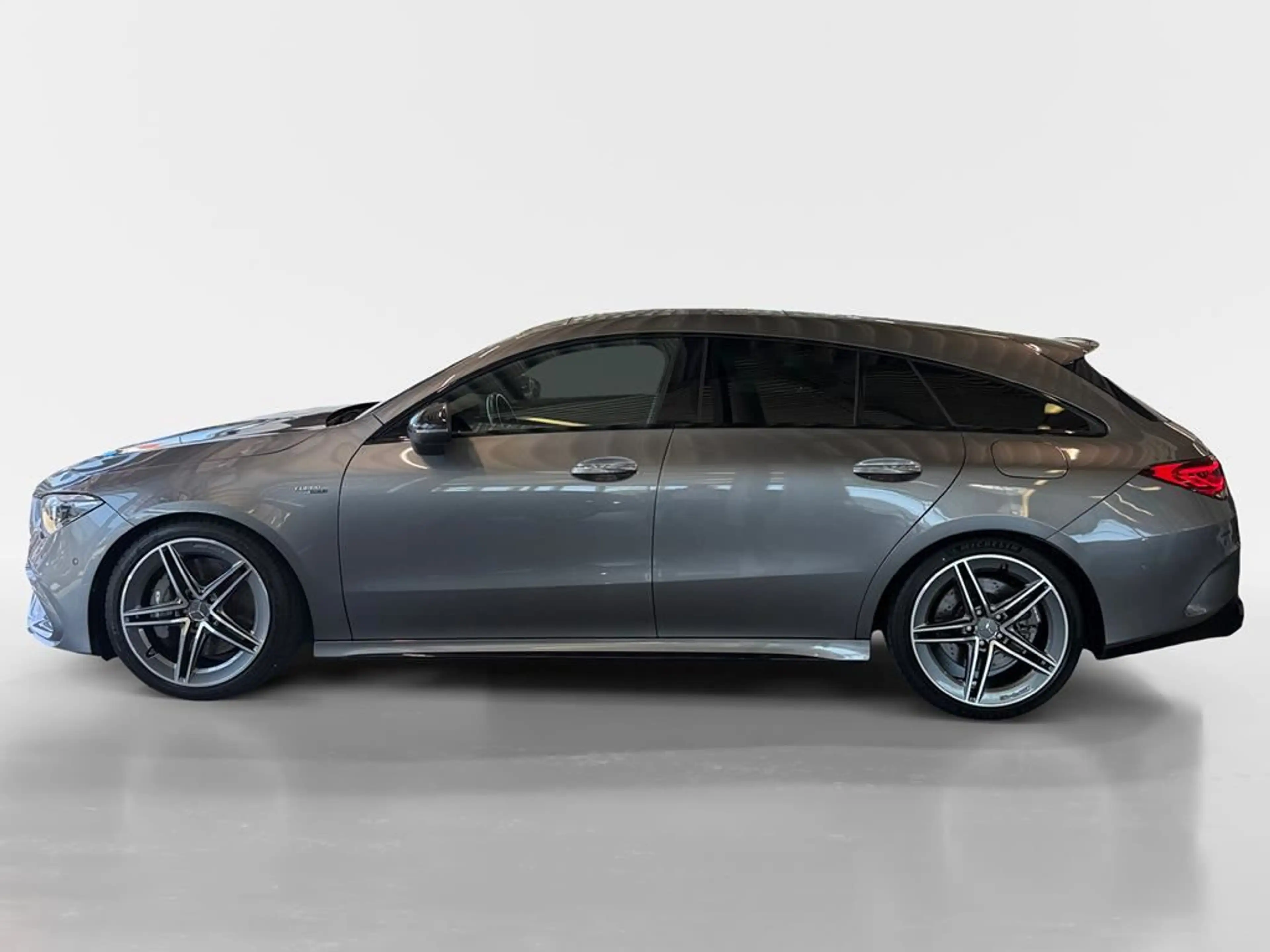 Mercedes-Benz CLA 45 AMG — photo 4