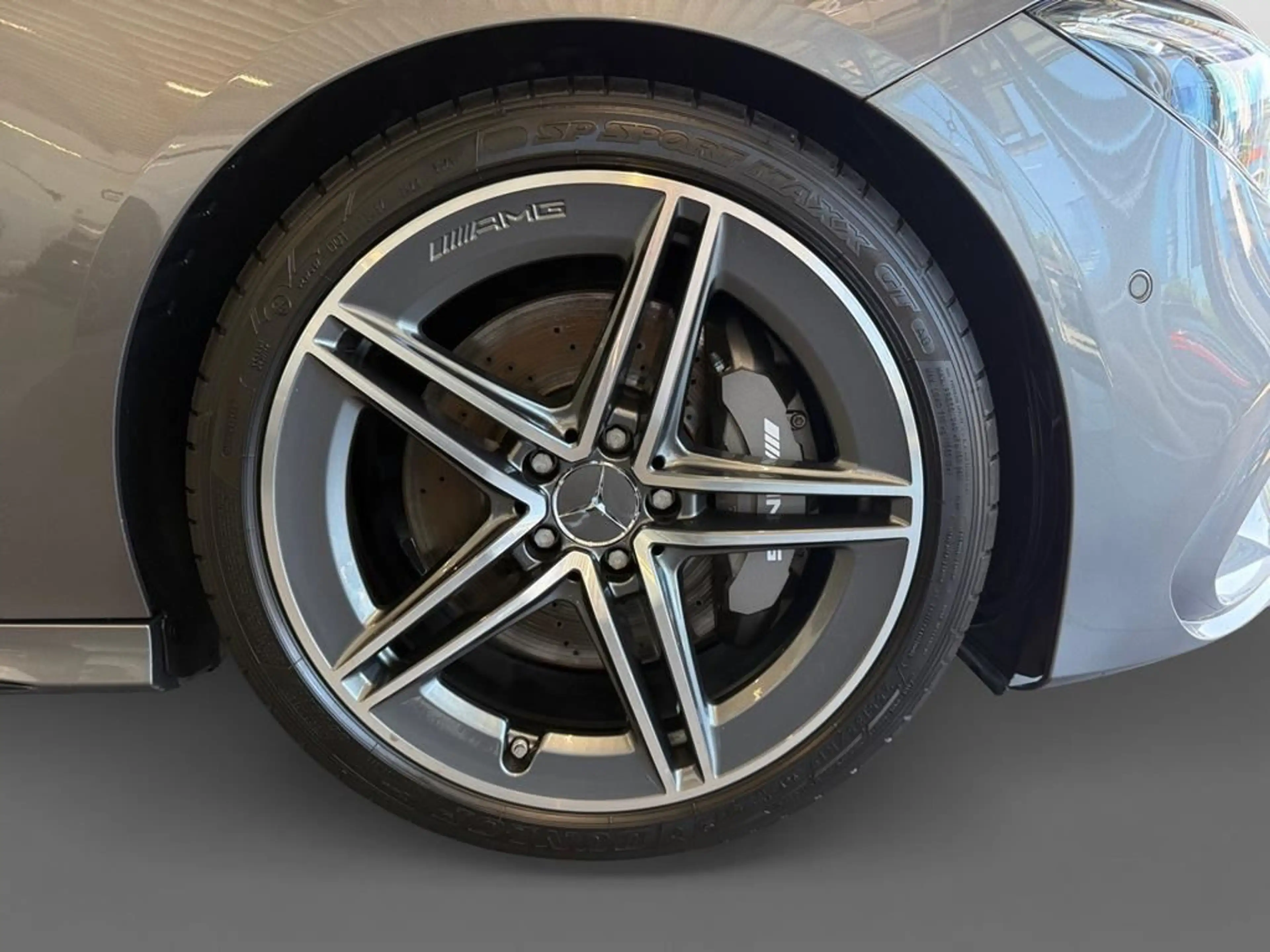 Mercedes-Benz CLA 45 AMG — photo 14