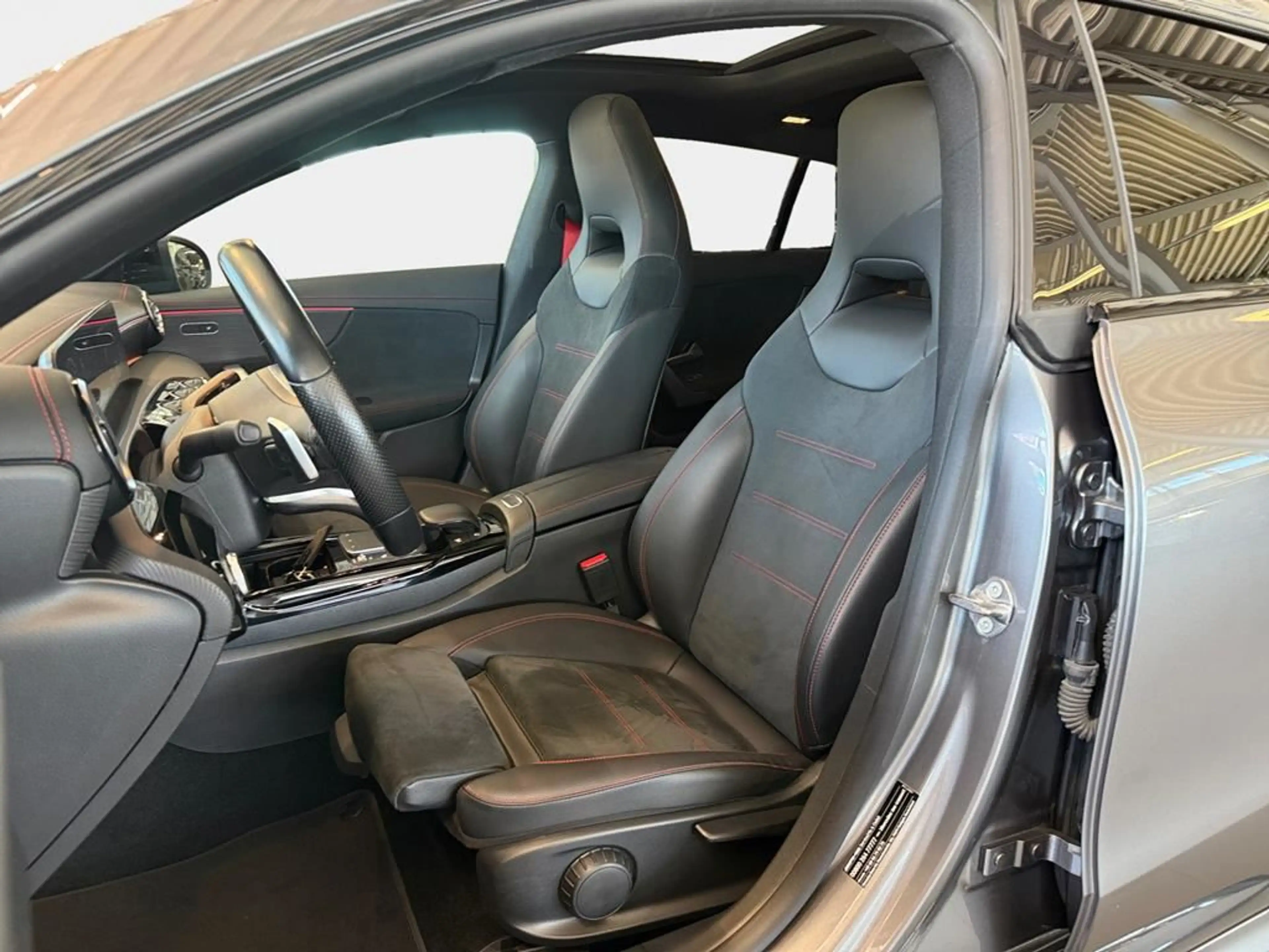 Mercedes-Benz CLA 45 AMG — photo 8