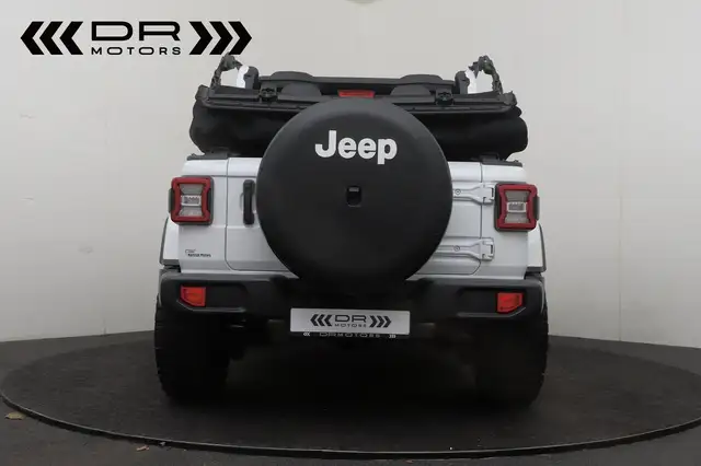 Jeep Wrangler view 10