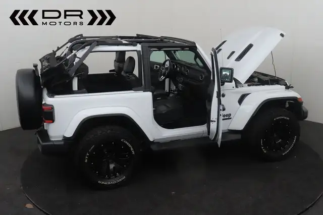 Jeep Wrangler view 9