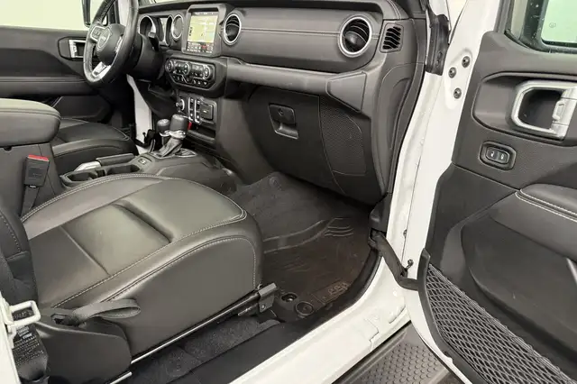 Jeep Wrangler view 15