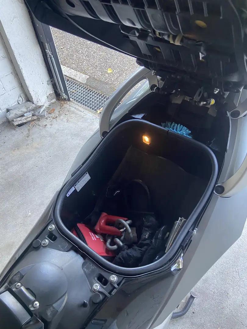 Yamaha TMAX 500 Gris - 2