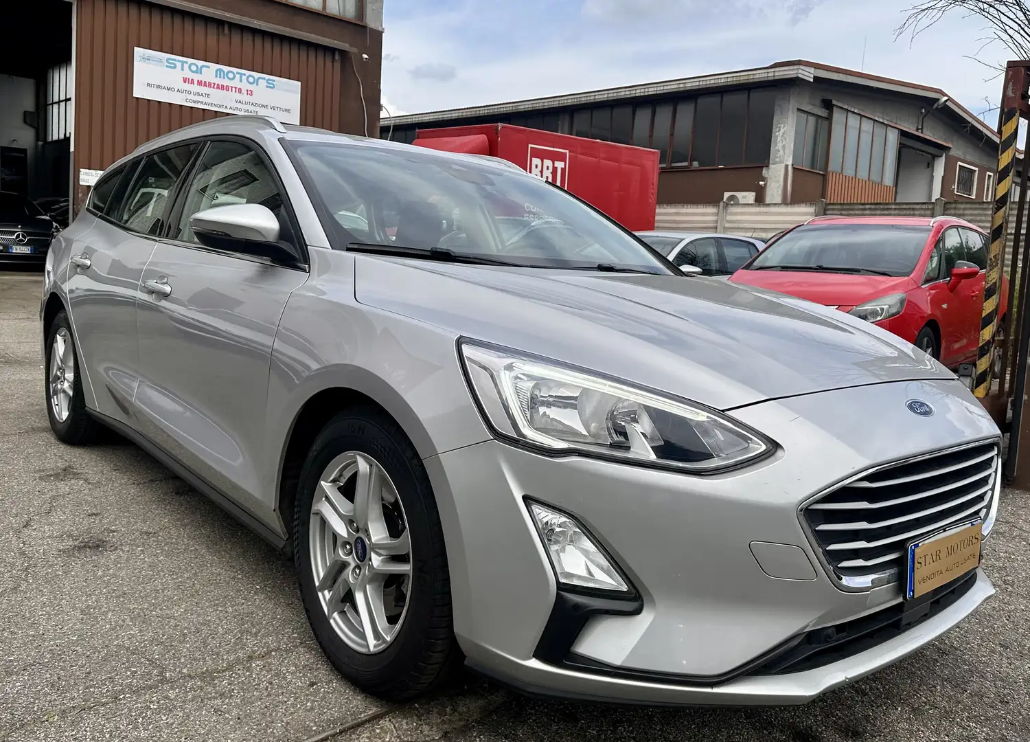 Ford Focus Focus SW 1.0 ecoboost Business 100cv Gris - 2