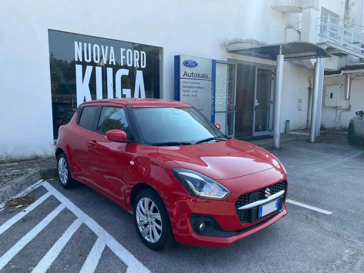 Suzuki Swift Swift 1.2h Cool 2wd mild-hybrid Rosso - 1