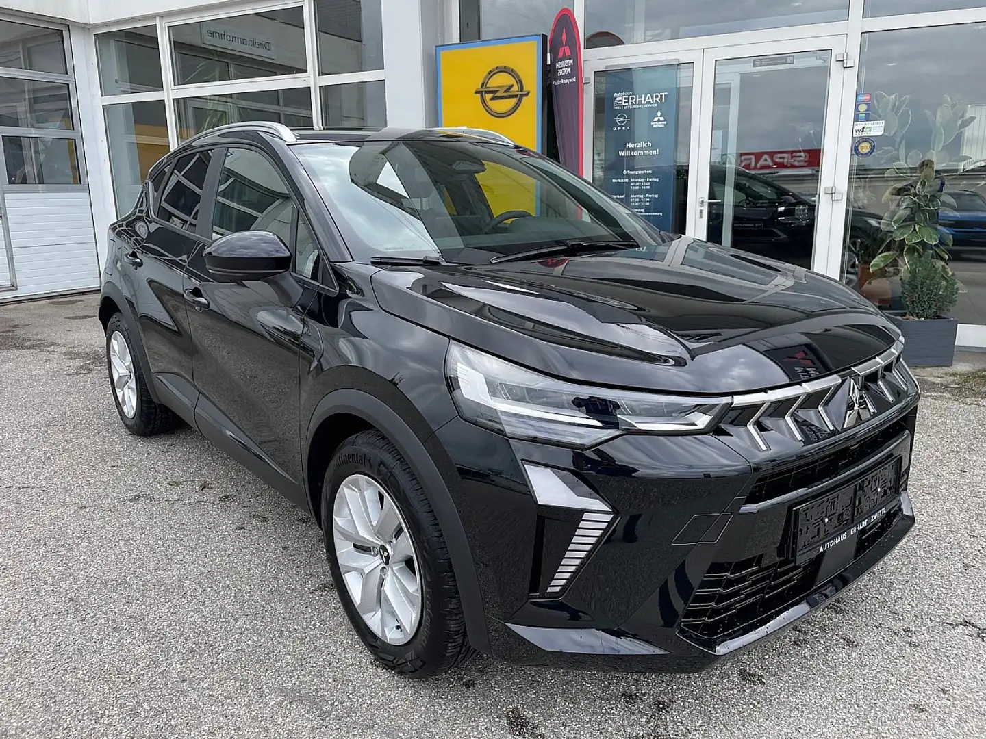 Mitsubishi ASX 1,0 MPI-T Invite Schwarz - 1