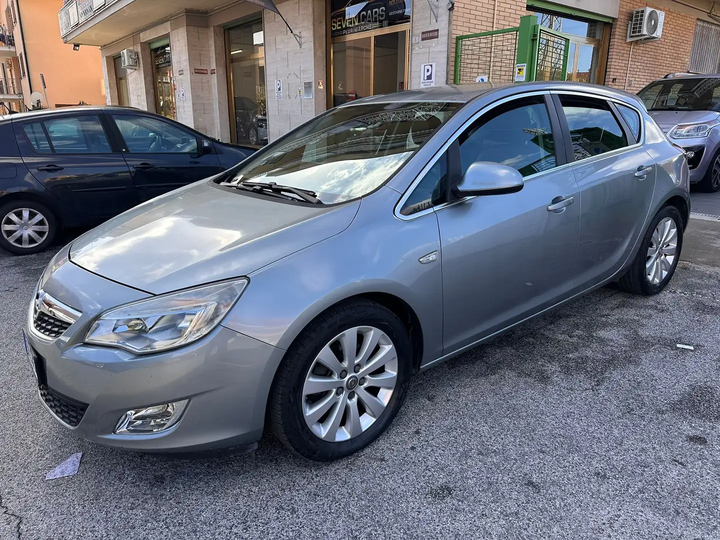 Opel Astra Astra IV 2010 5p 1.7 cdti ecoflex Cosmo s Grigio - 2