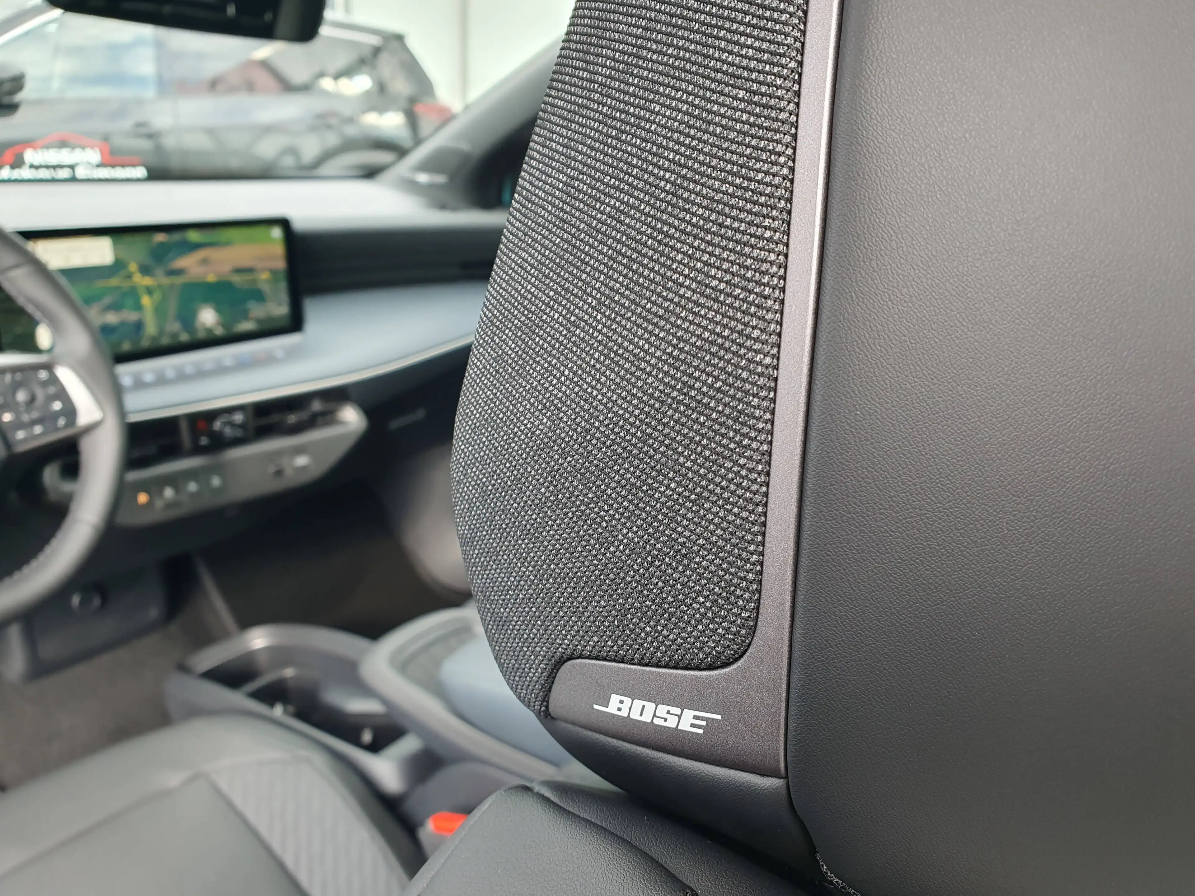 Nissan Leaf Leaf 75 kWh Evolve BOSE — photo 14