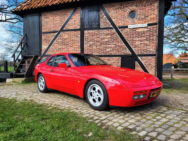 Porsche 944 turbo