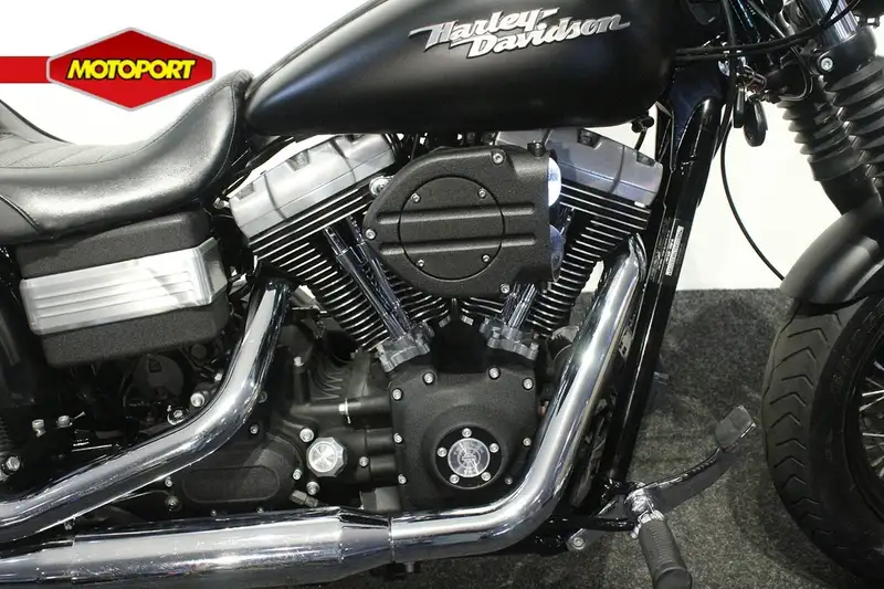 Harley-Davidson Street Bob - foto 4