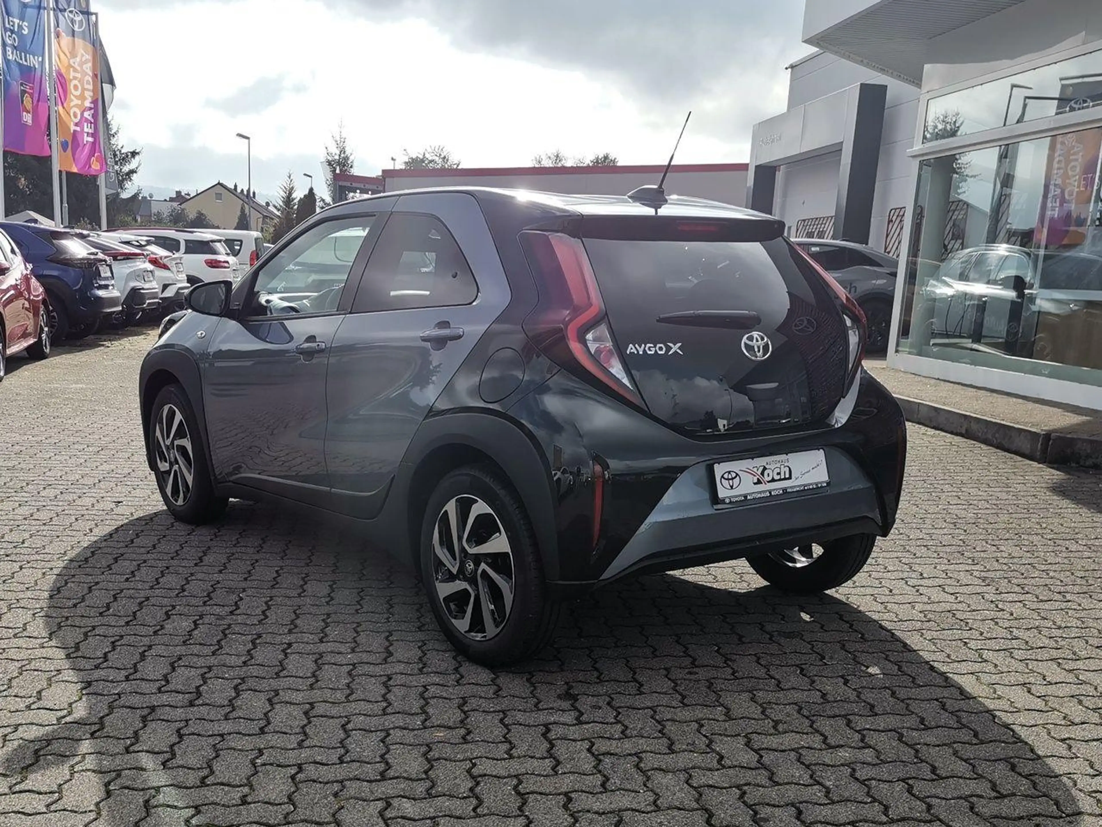 Toyota Aygo X Teamplayer · 72 PS · Rückfahrkamera · 17″Alu — photo 7