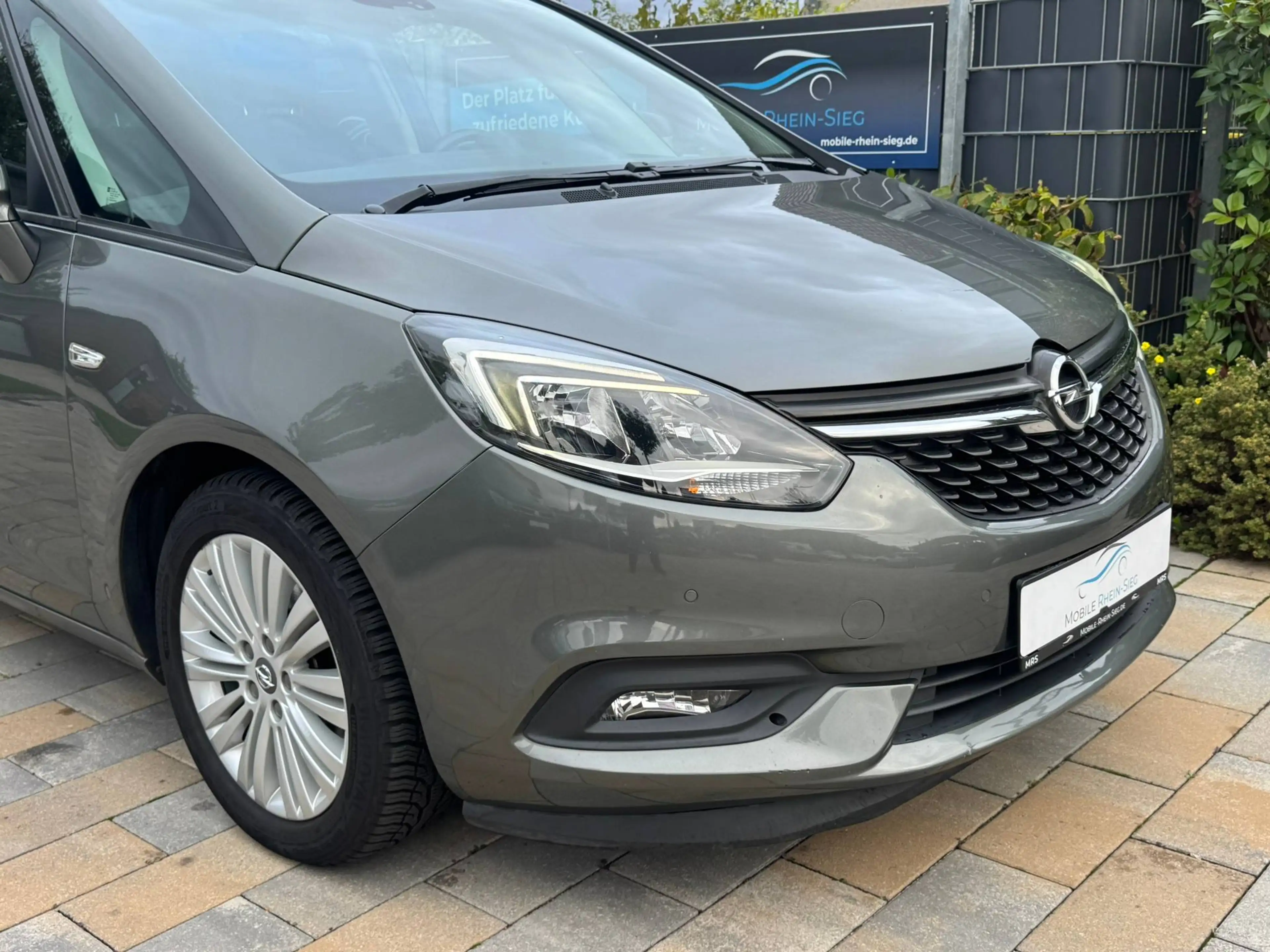 Opel Zafira Zafira C Edition 1.4 *CAM*Navi*7-Sitzer*PDC*2Hd* — photo 10